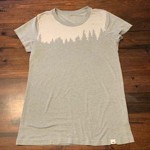 Grey/green TenTree women’s tee shirt size medium